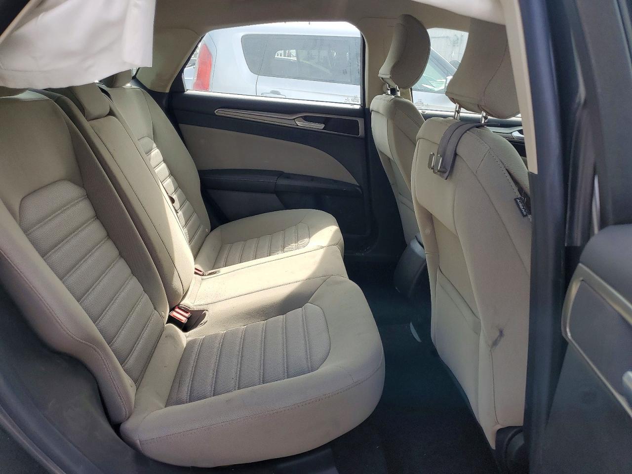 Ford Fusion S Hybrid