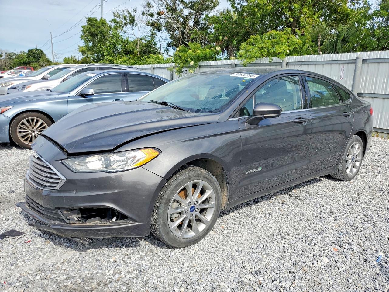 Salvage Ford Fusion Image