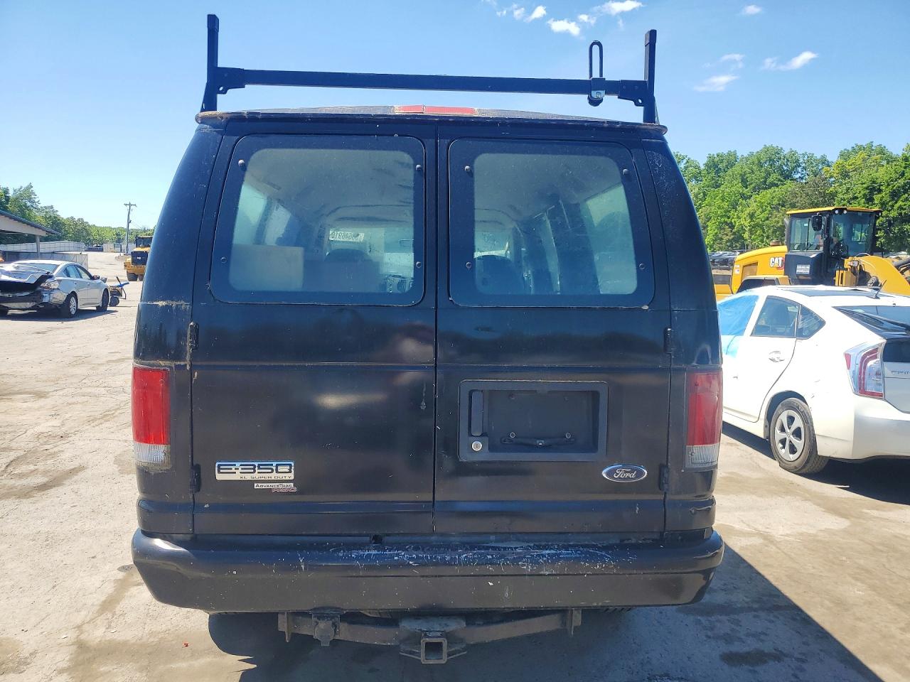 Ford Econoline E350 Super Duty Wagon