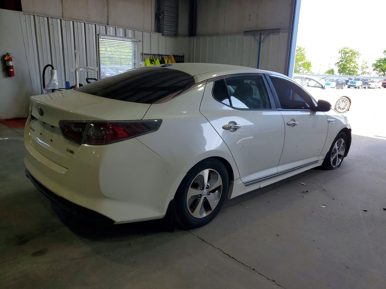 Kia Optima Base