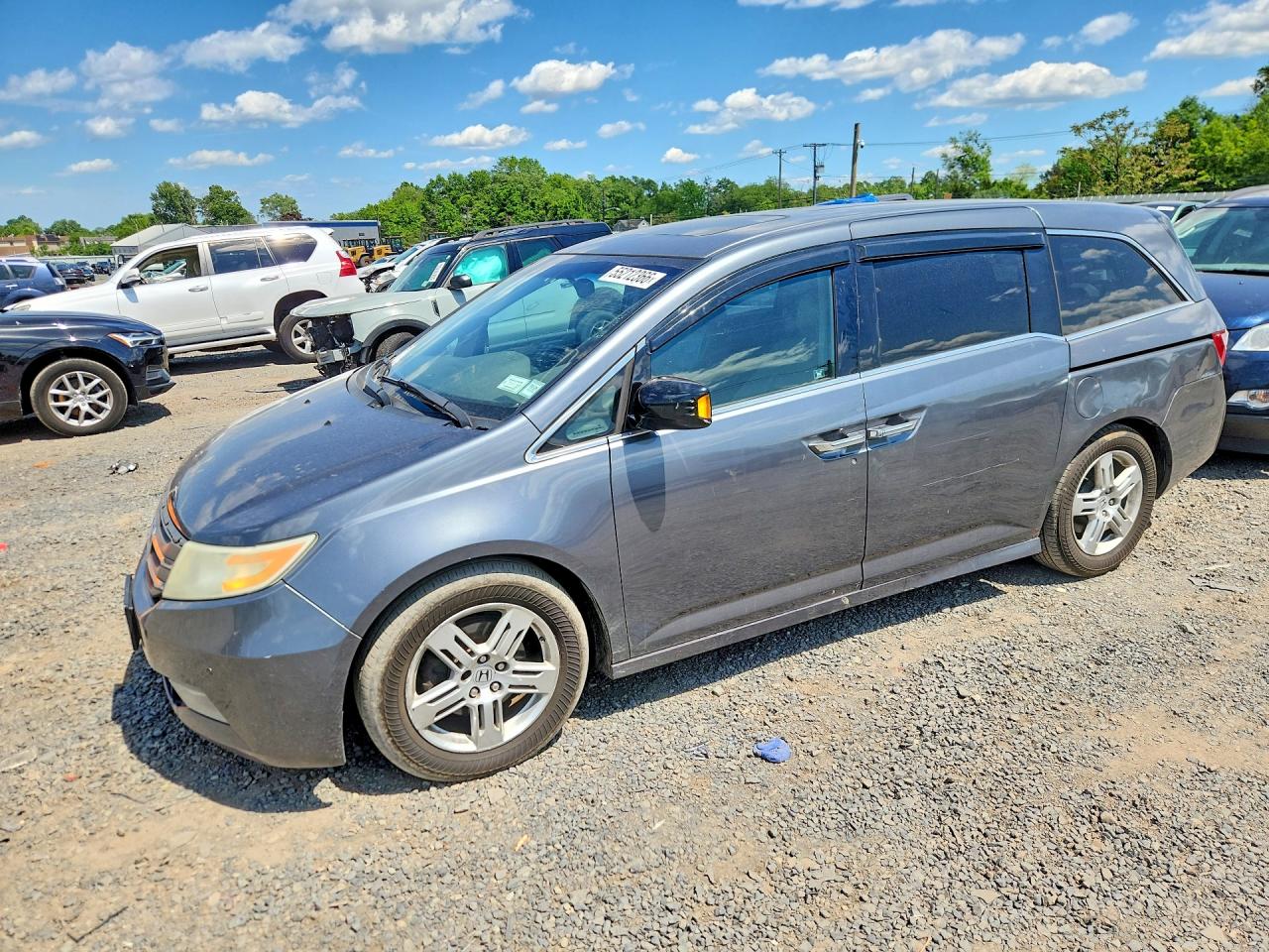 Salvage Honda Odyssey Image