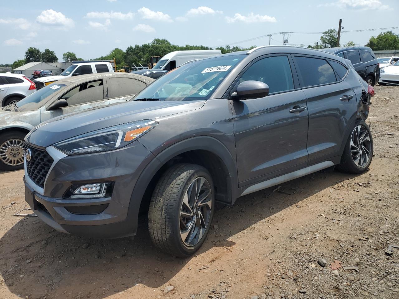 Salvage Hyundai TUCSON Image