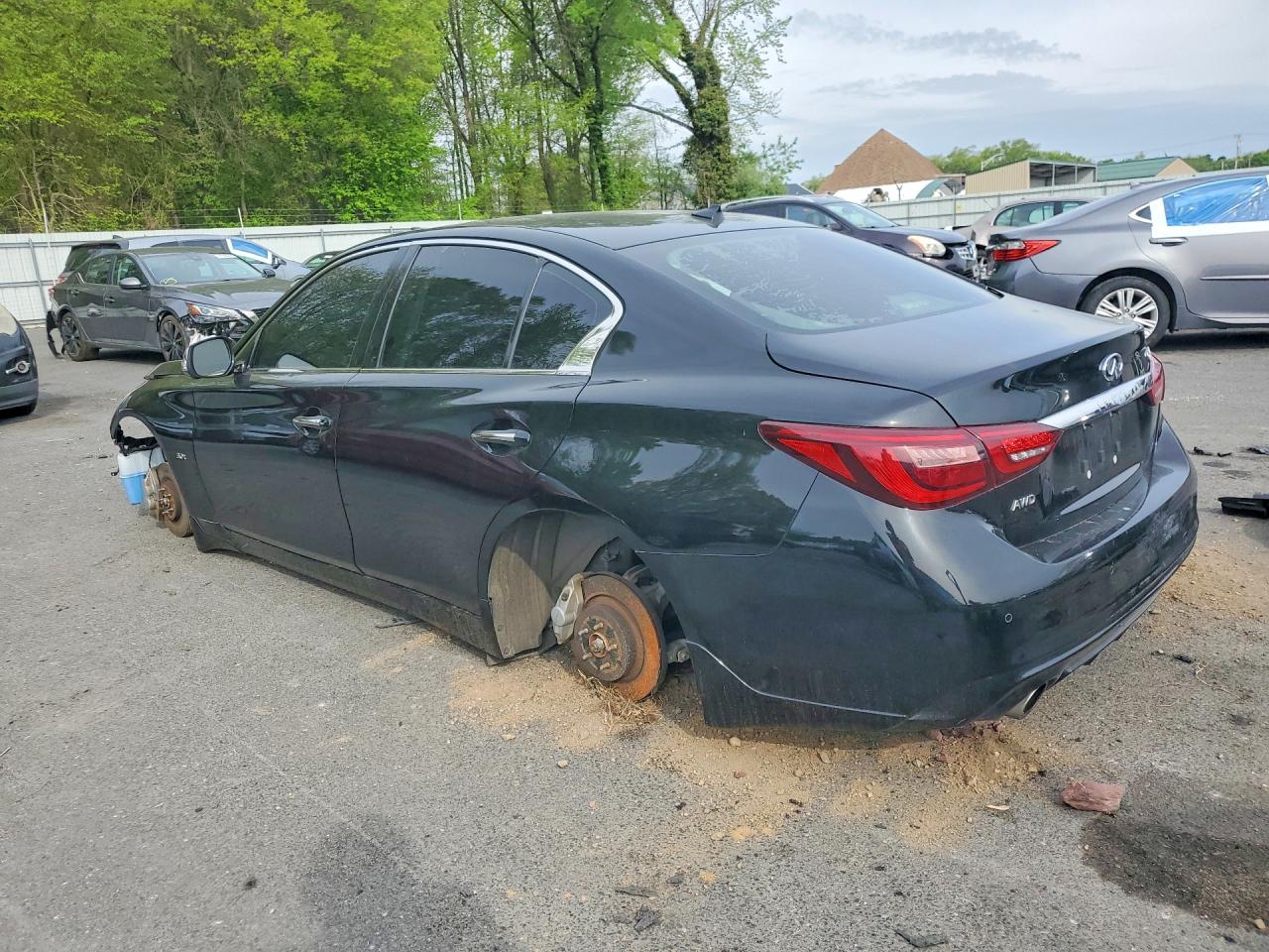 INFINITI Q50 Luxe