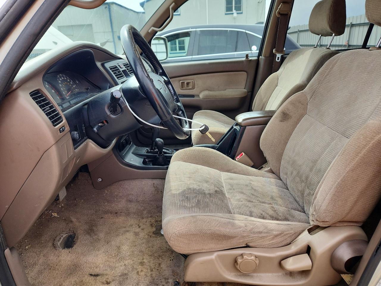 Toyota 4Runner Sr5