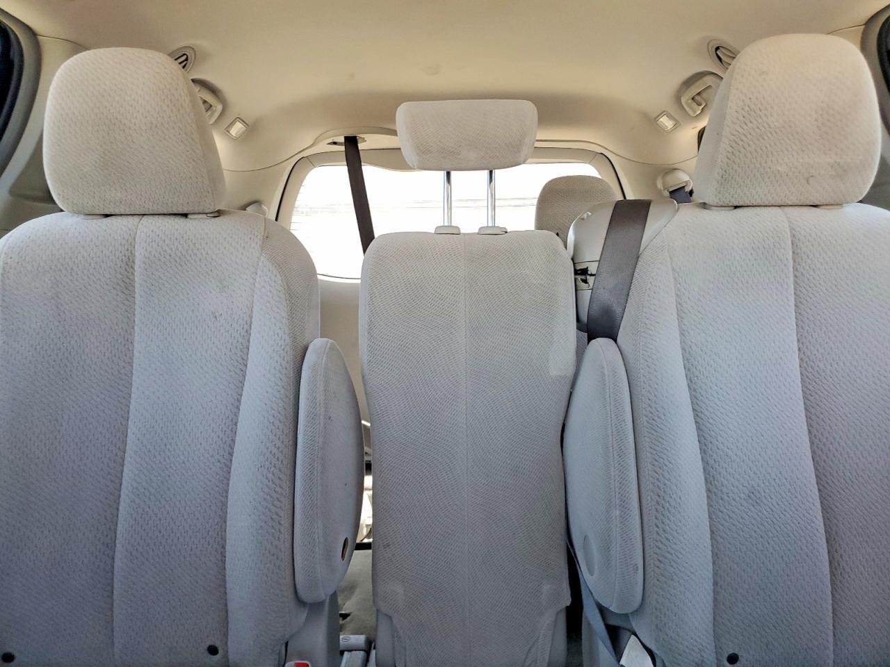 Toyota Sienna Le