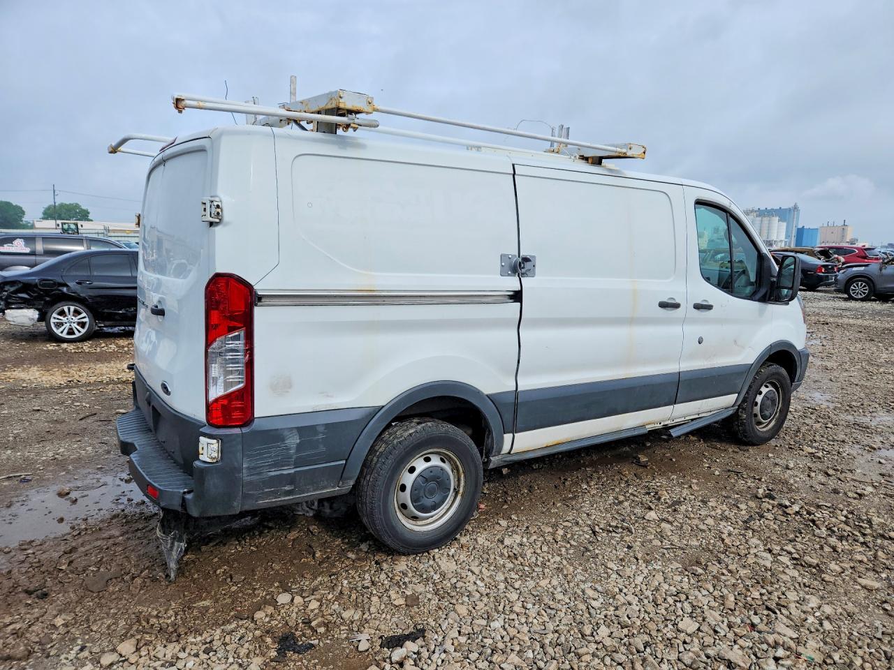 Ford Transit T-250