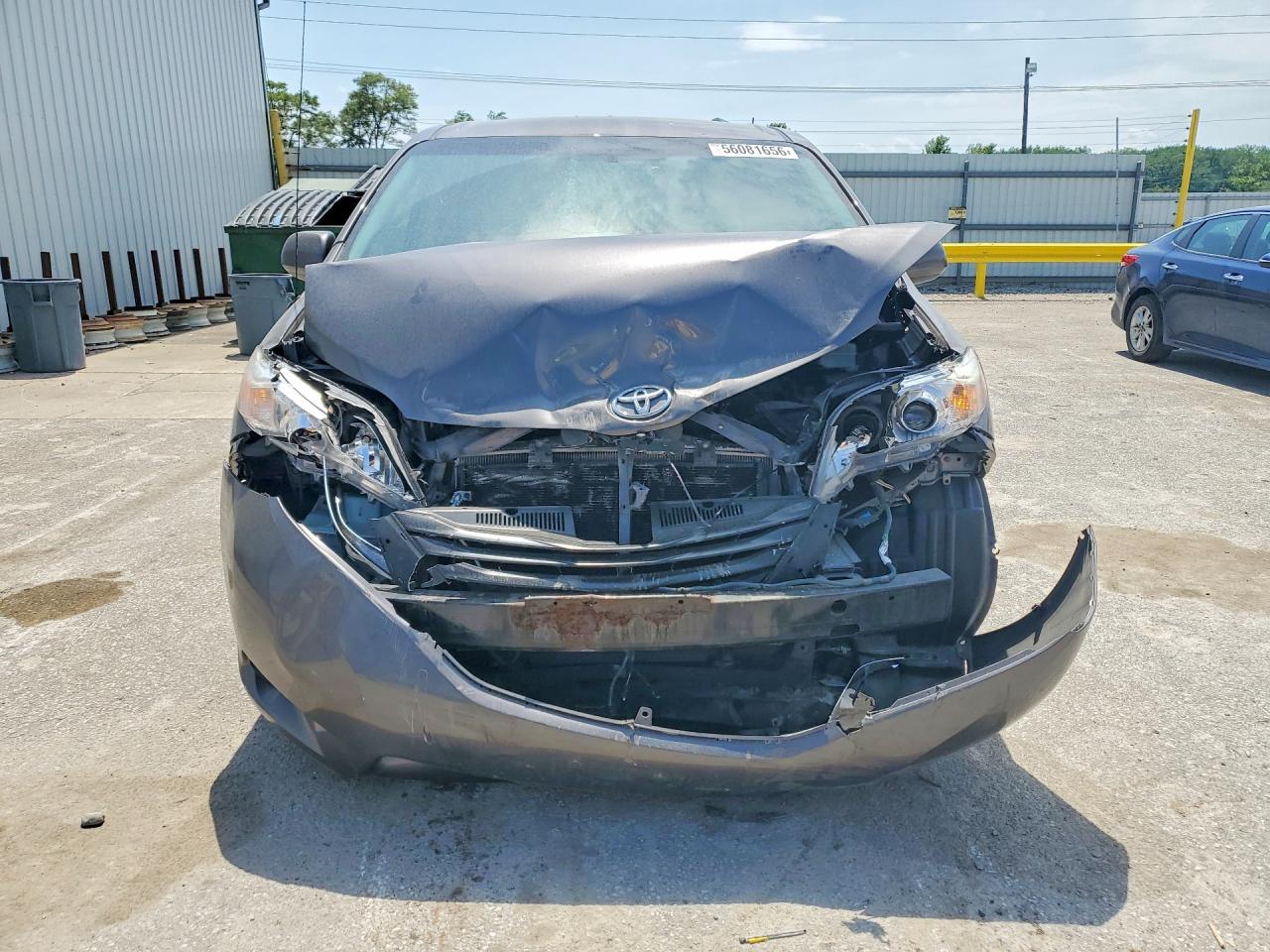 Toyota Sienna Le
