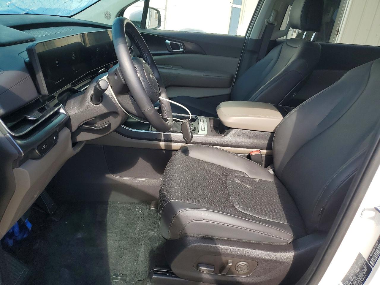 Kia Carnival Lxs