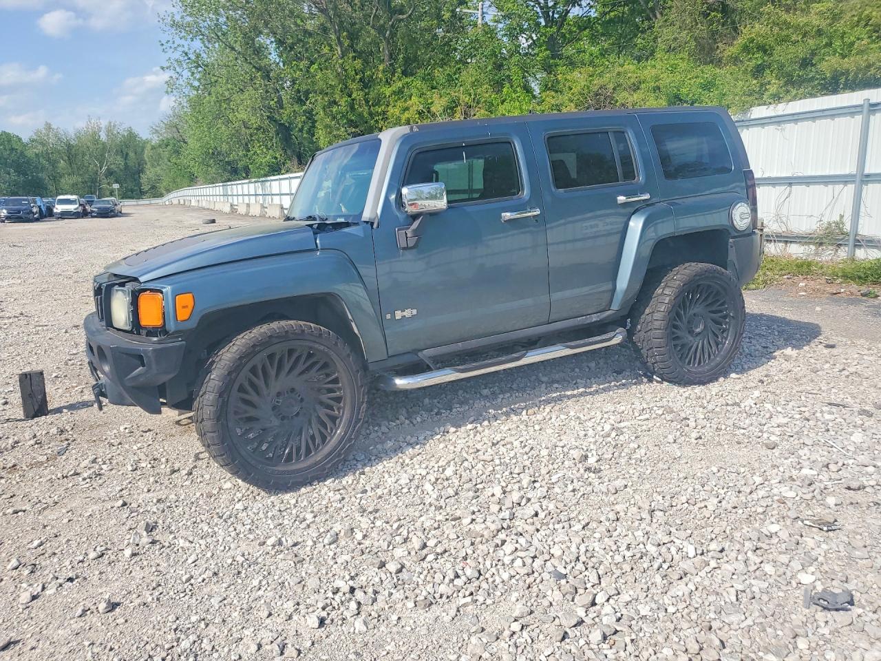 Salvage HUMMER H3 Image