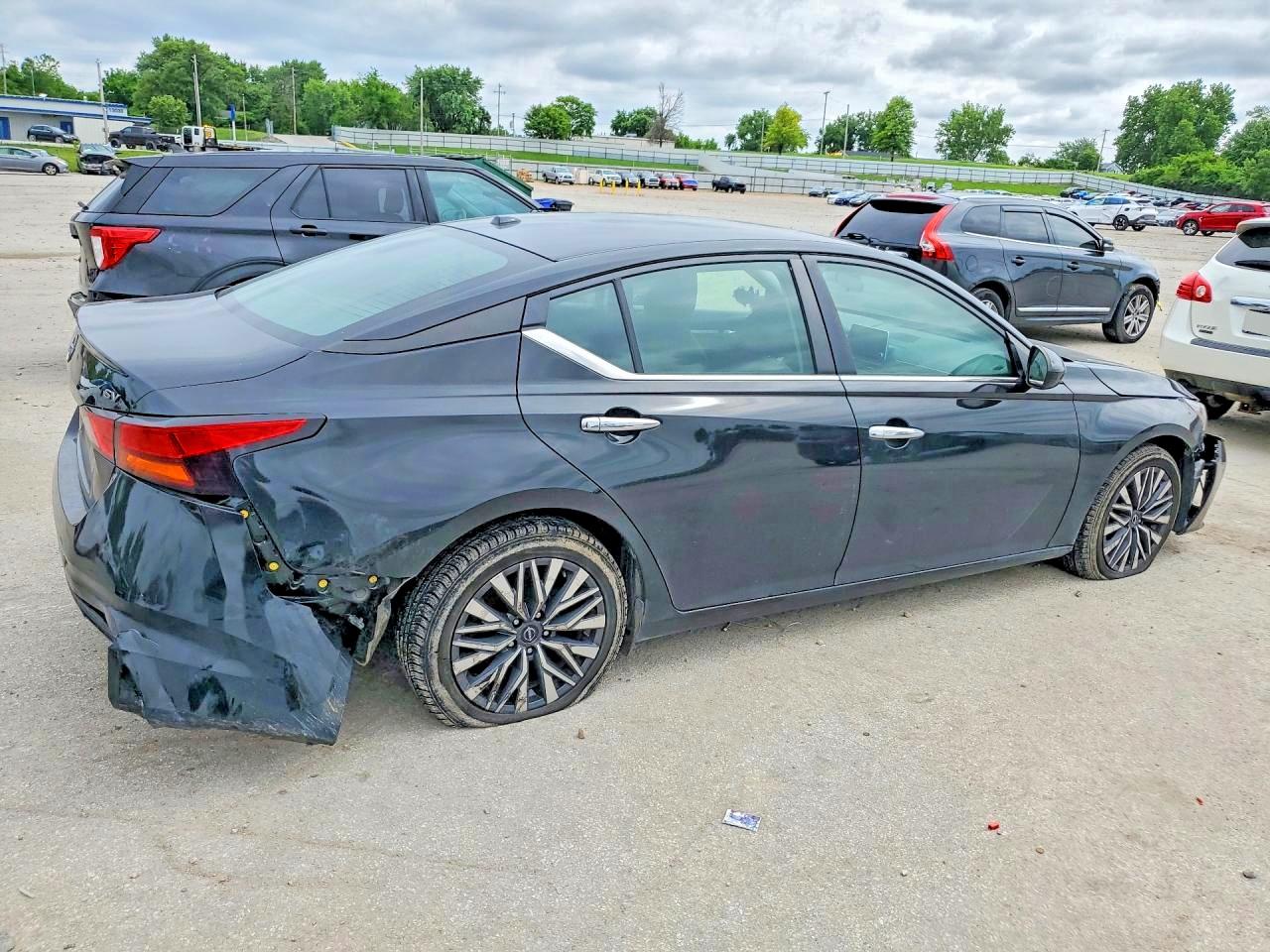 Nissan Altima Sv