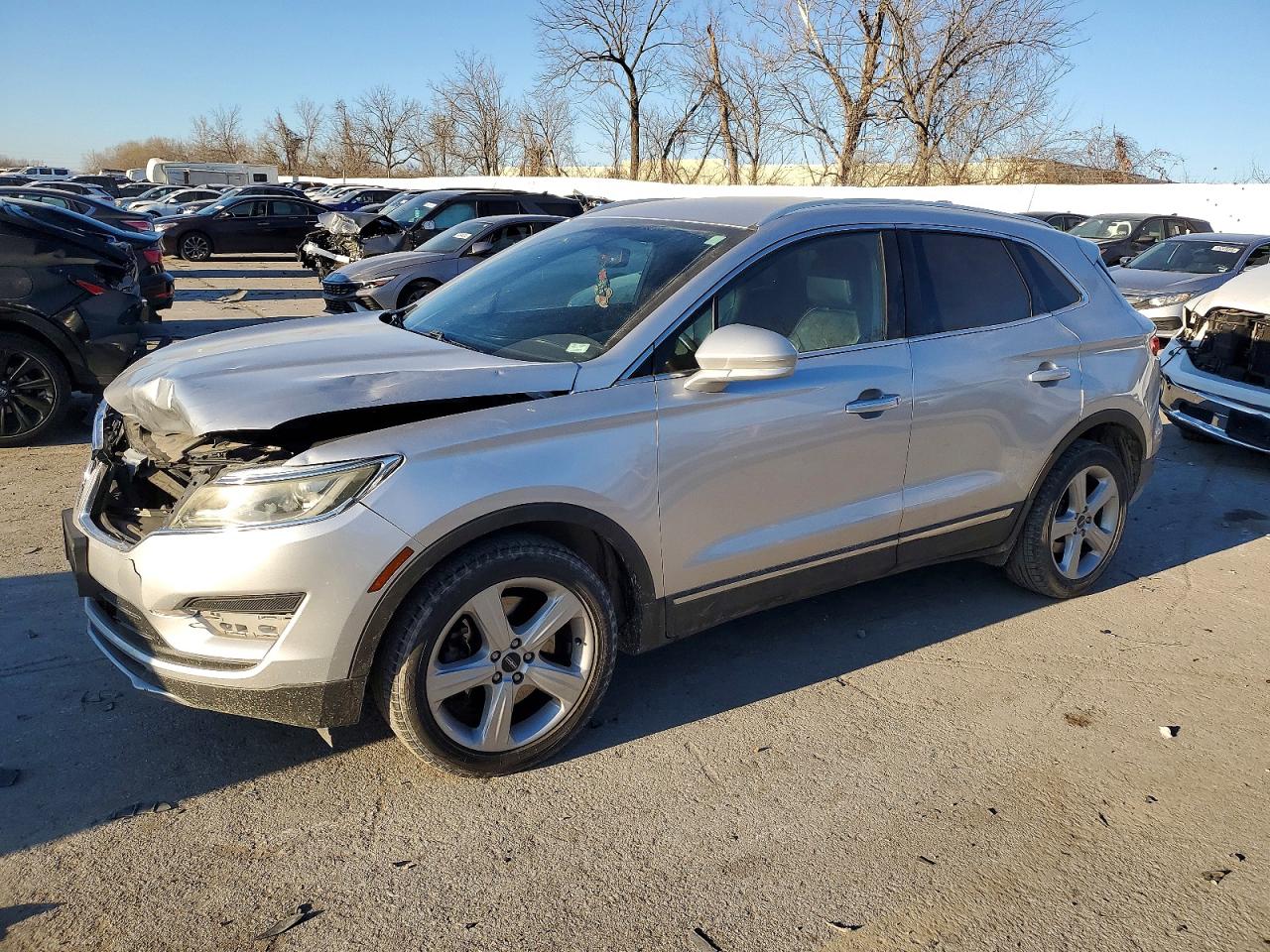 Salvage Lincoln MKZ Image