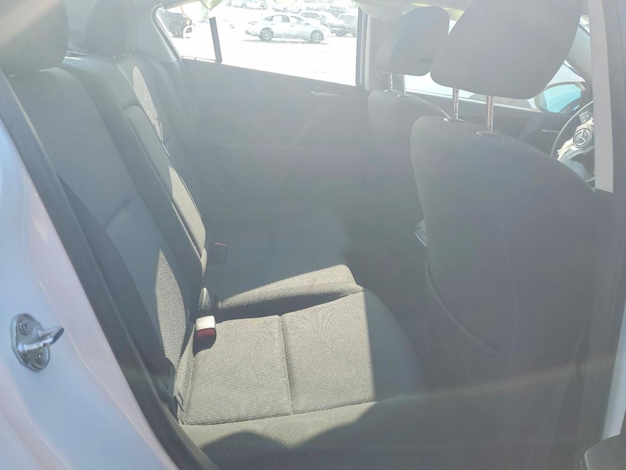 Mazda 3 I