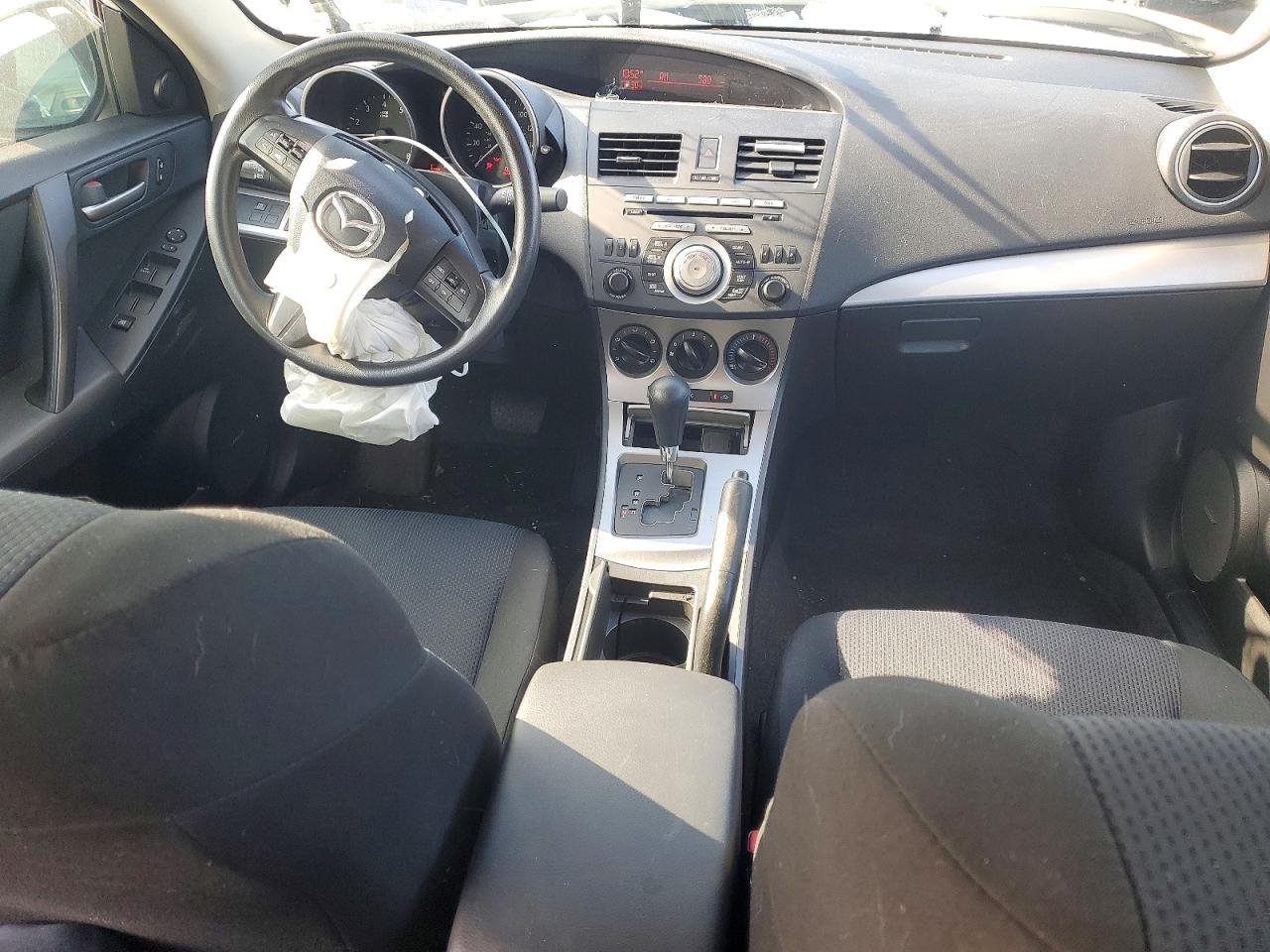 Mazda 3 I