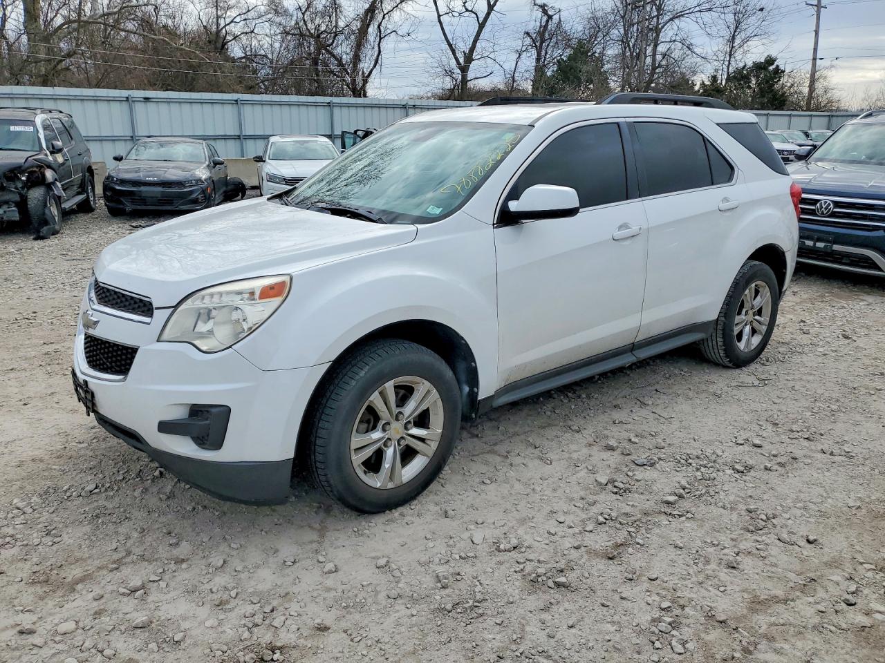Salvage Chevrolet Equinox Image