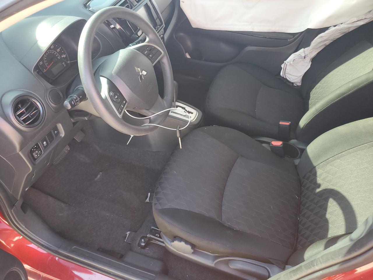 Mitsubishi Mirage Es