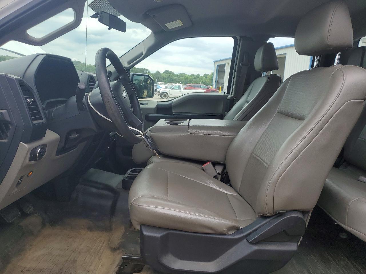 Ford F-150 Super Cab