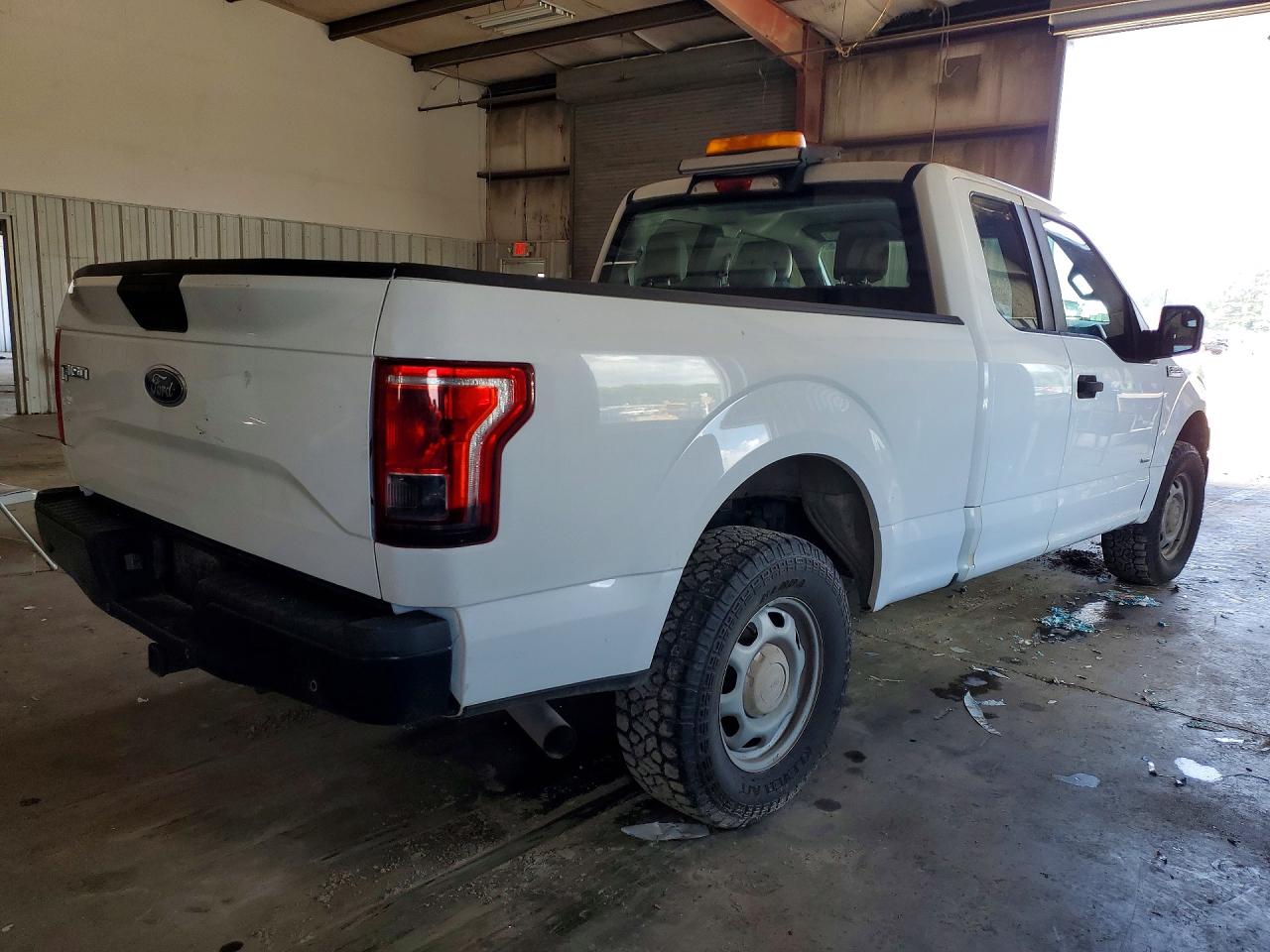 Ford F-150 Super Cab