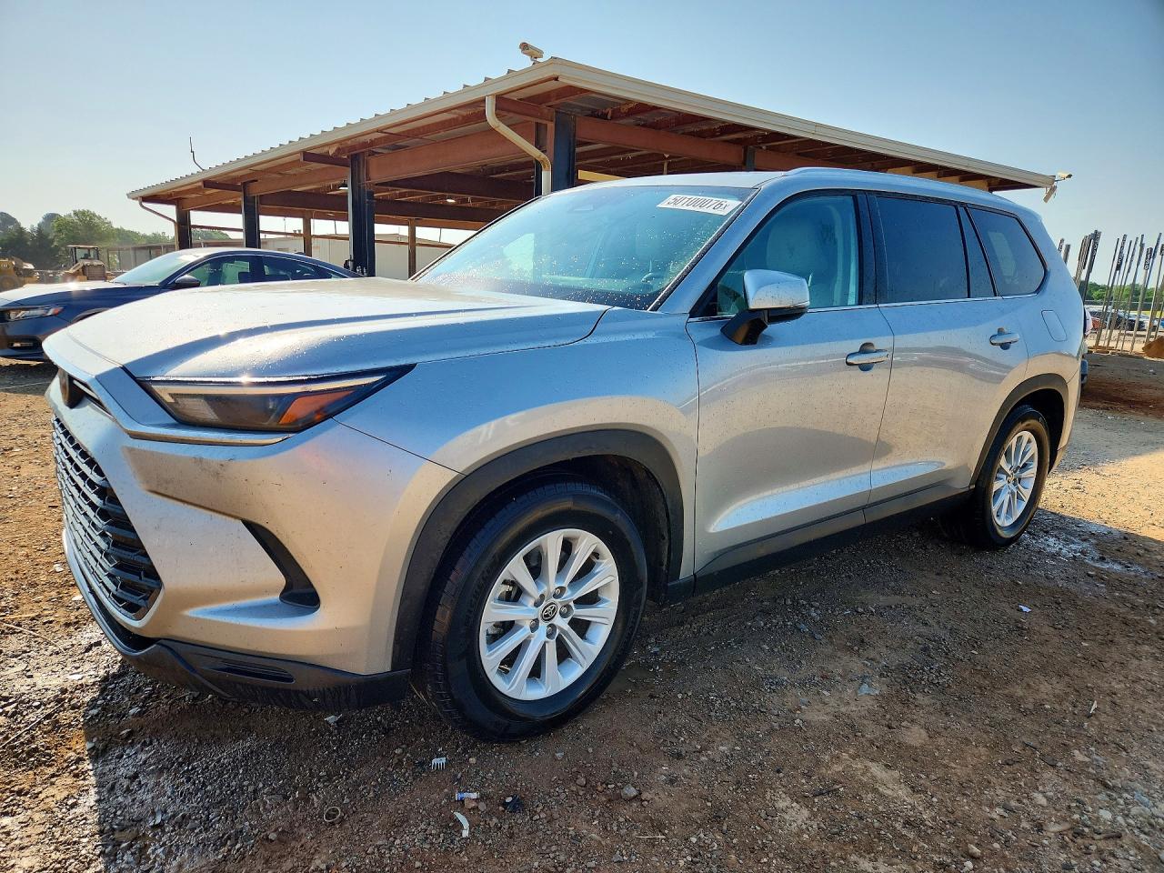 Salvage Toyota Grand Highlander Image