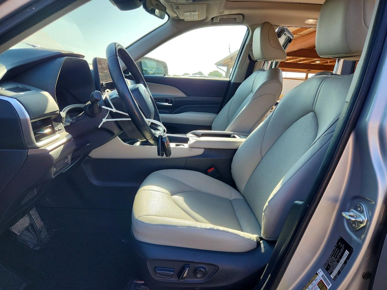 Toyota Grand Highlander Xle
