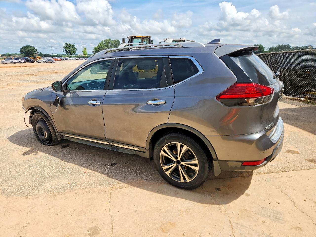 Nissan Rogue S
