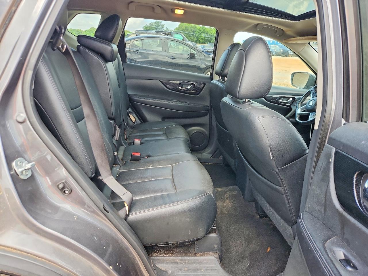 Nissan Rogue S