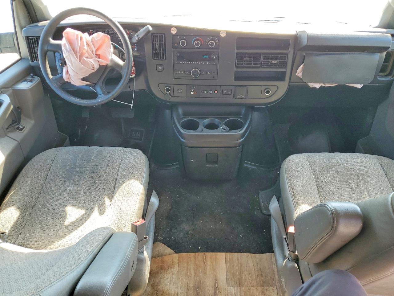 Chevrolet Express Lt