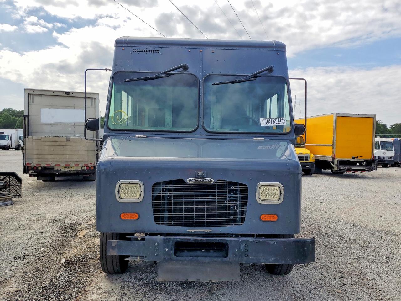 Freigliner Mt45 Chassis