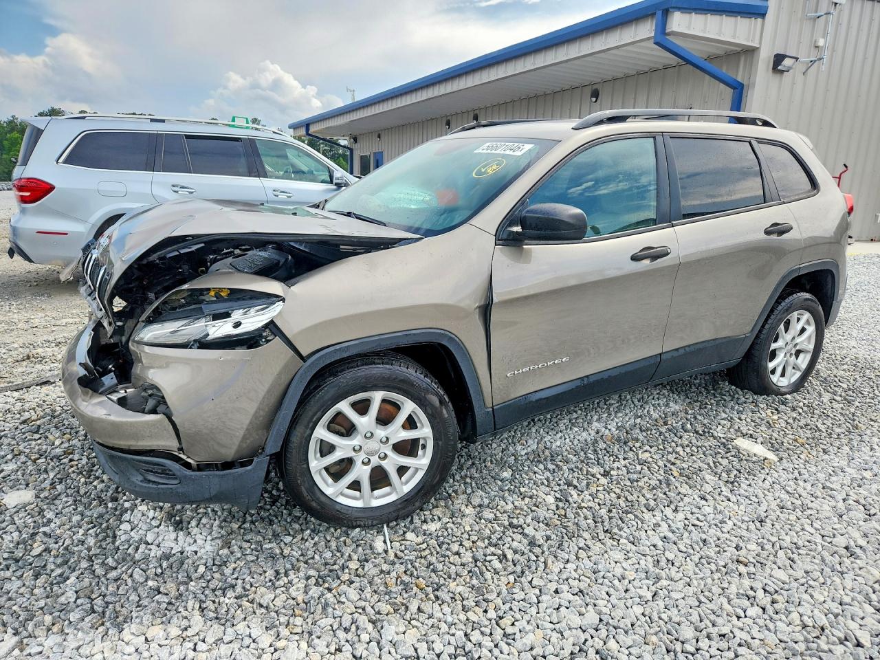 Salvage Jeep Cherokee Image