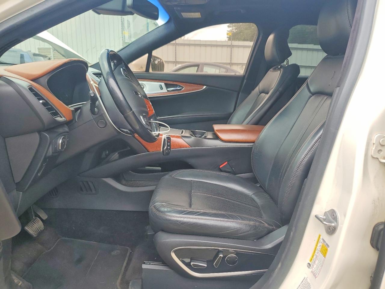 Lincoln MKX Black Label