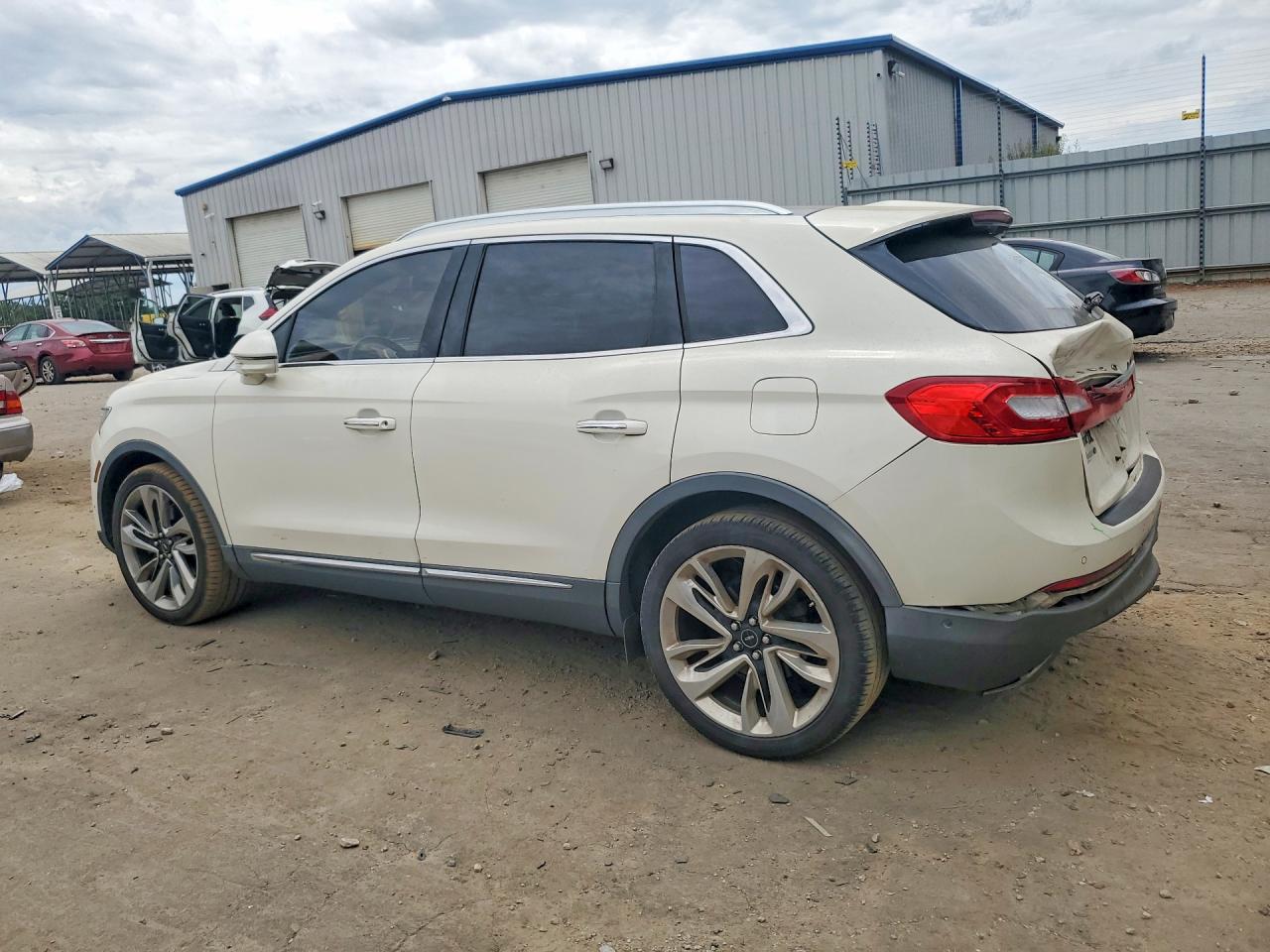 Lincoln MKX Black Label