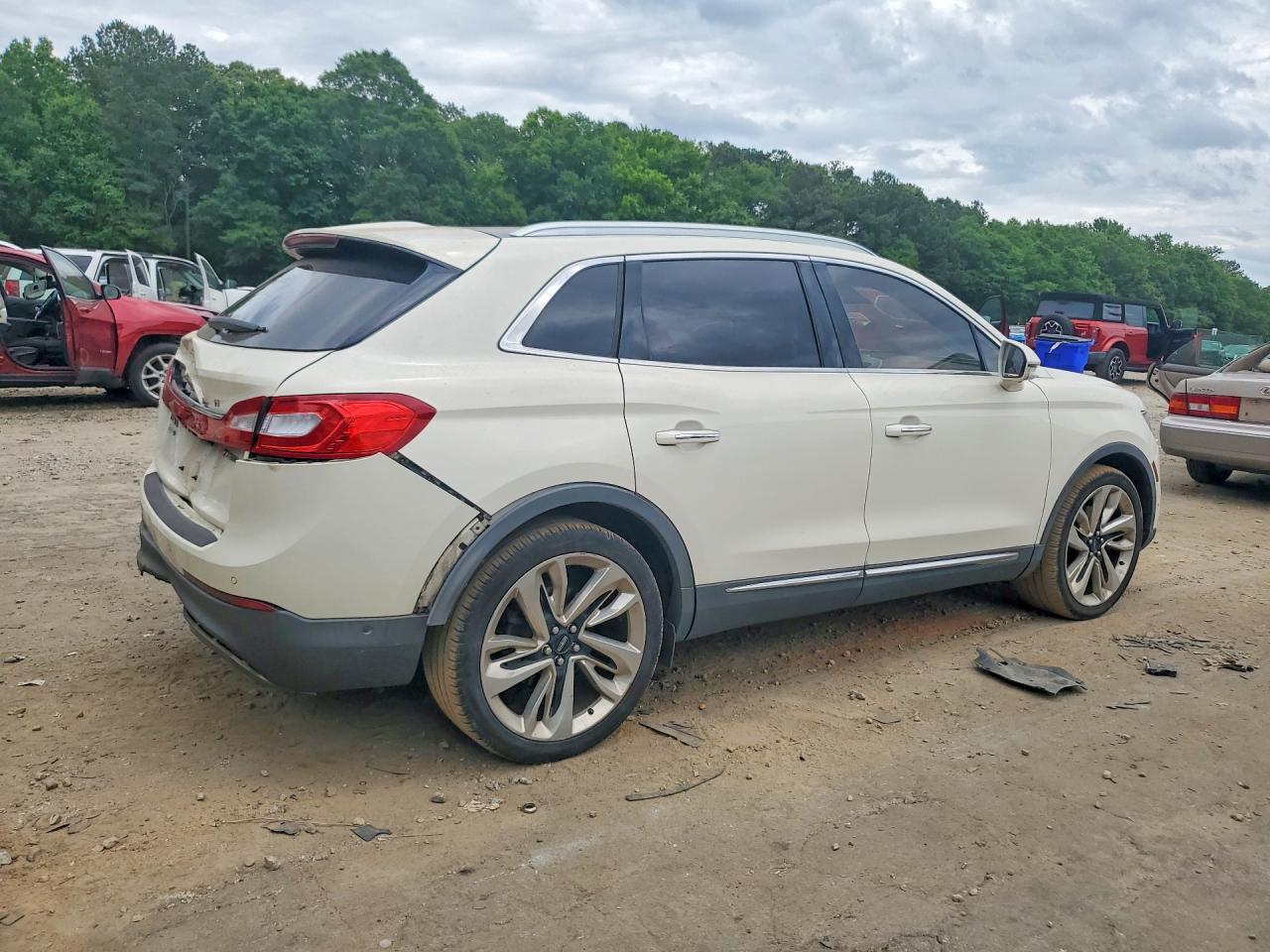 Lincoln MKX Black Label