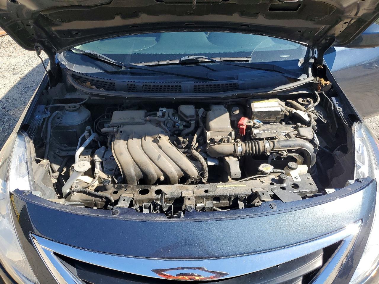 Nissan Versa 1.6 S
