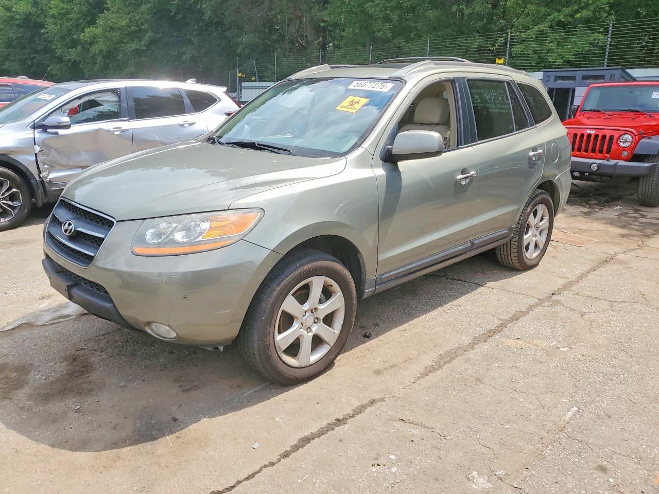 Salvage Hyundai SANTA FE Image