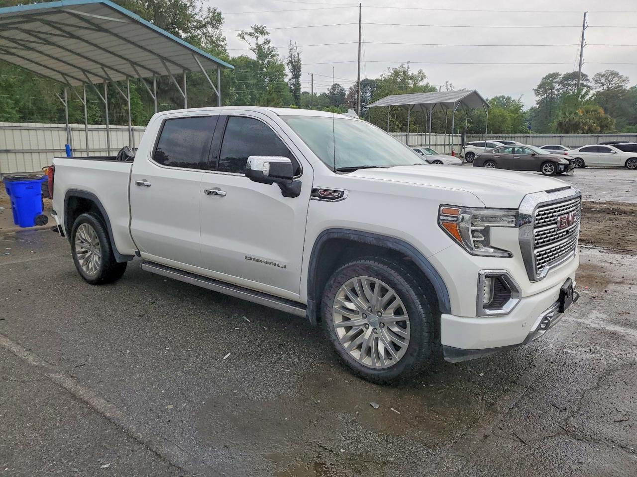 GMC Sierra K1500 Denali