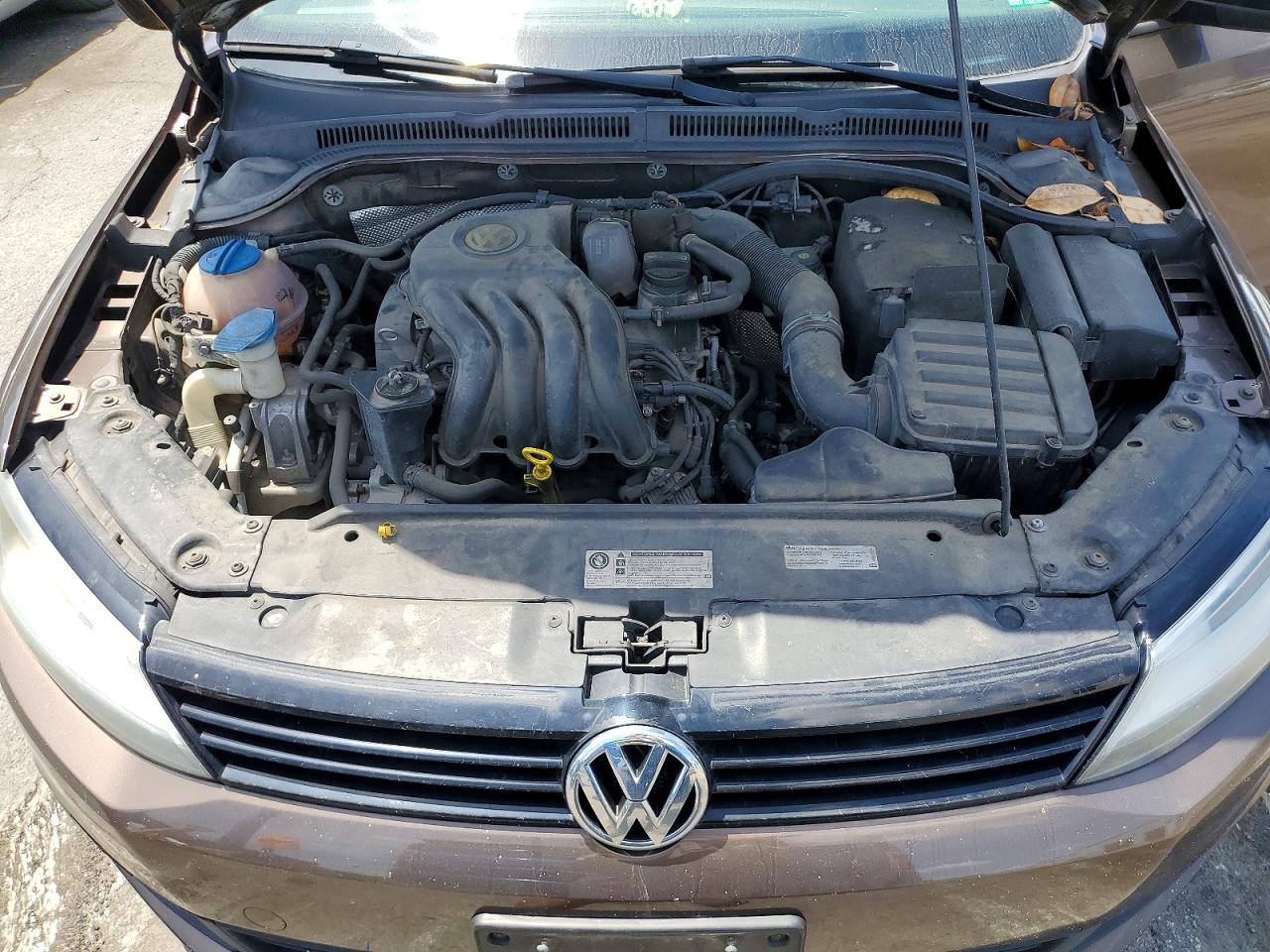 Volkswagen Jetta Base