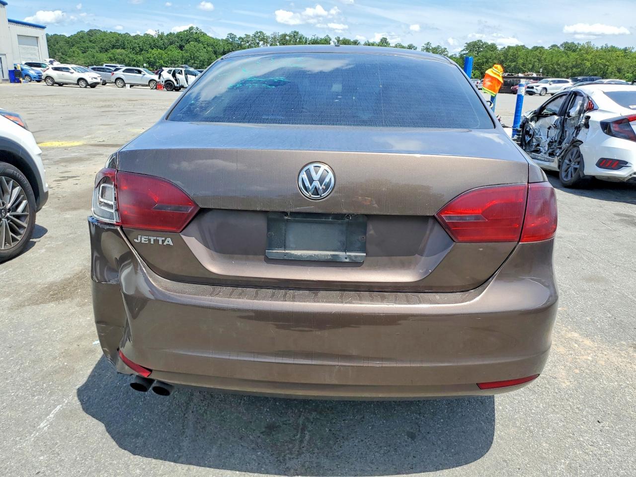 Volkswagen Jetta Base