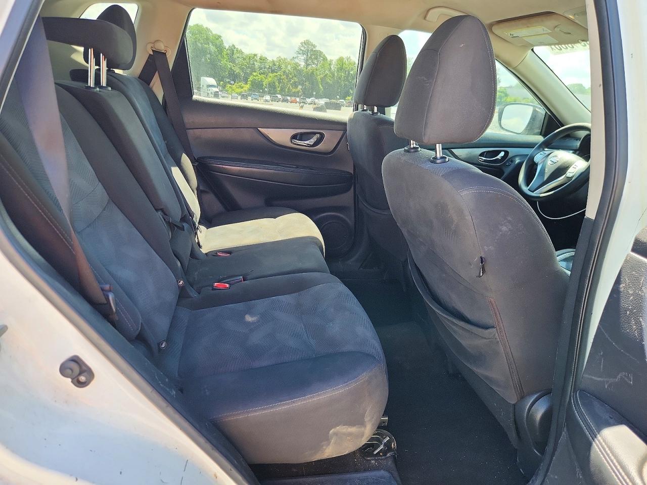 Nissan Rogue S