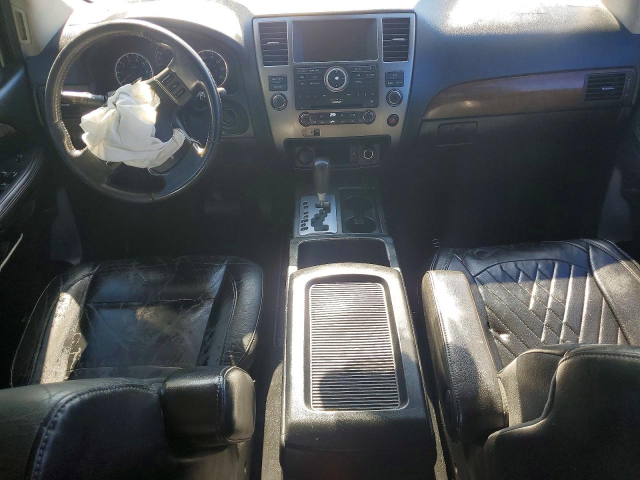 Nissan Armada Sv