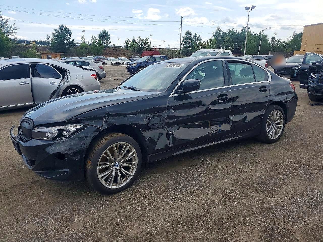 Salvage BMW 3 Series Image