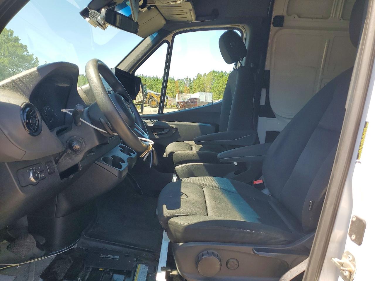 Mercedes-Benz Sprinter 2500