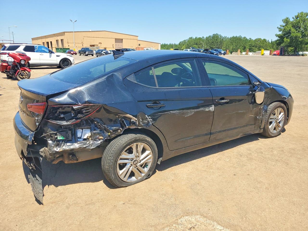 Hyundai ELANTRA Value Edition