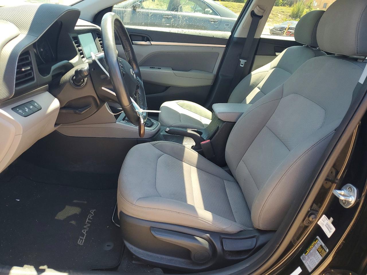 Hyundai ELANTRA Value Edition