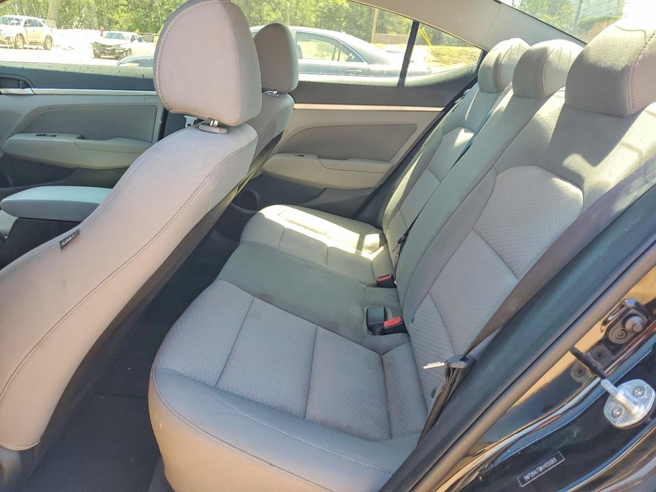 Hyundai ELANTRA Value Edition