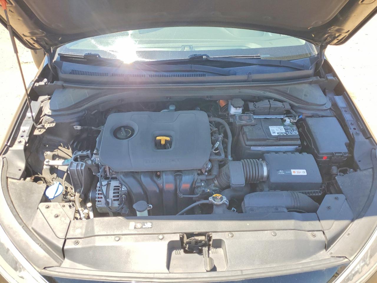 Hyundai ELANTRA Value Edition