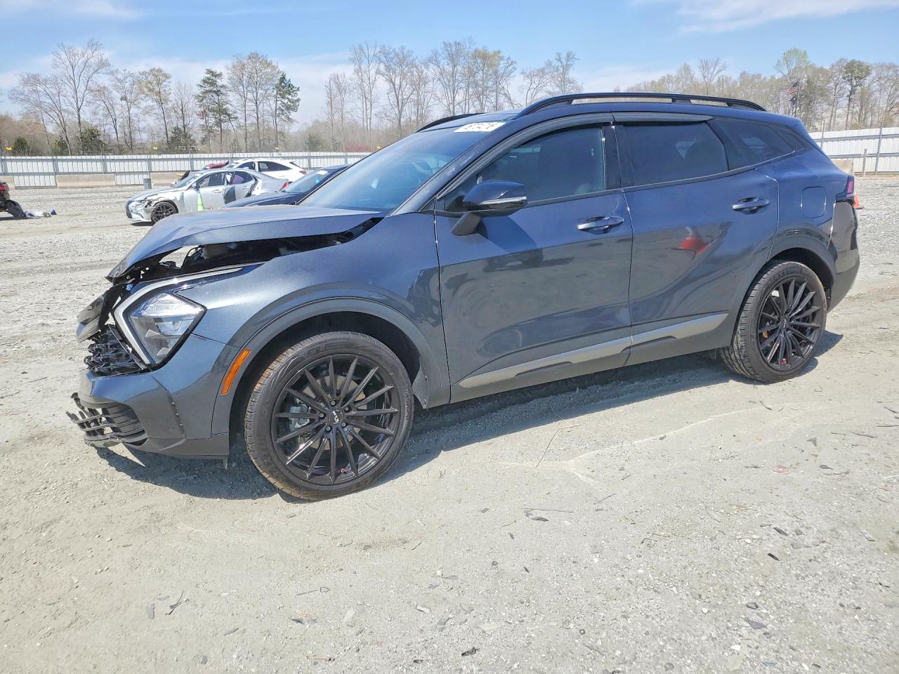 Salvage Kia Sportage Image