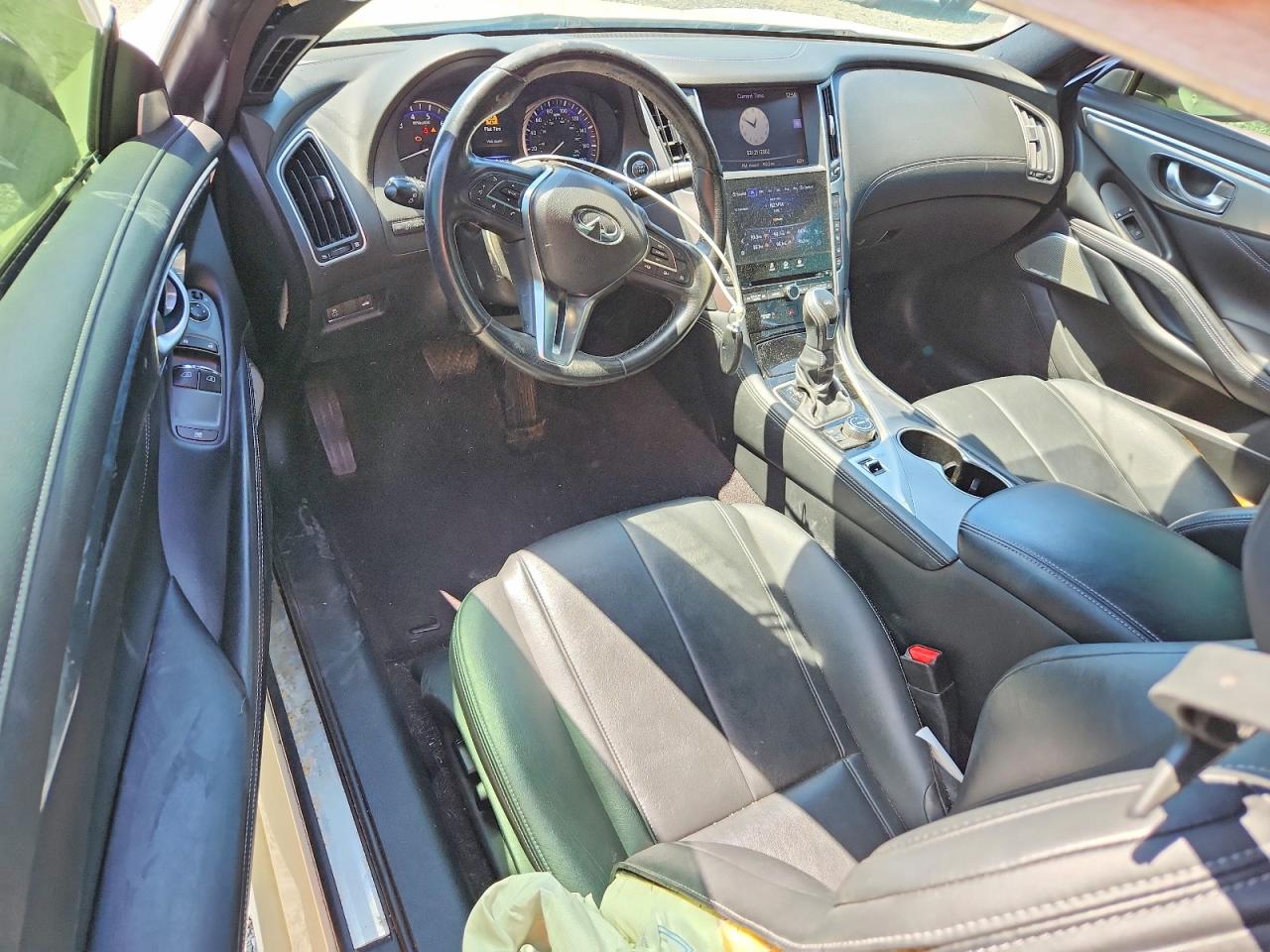 INFINITI Q60 3.0t Luxe