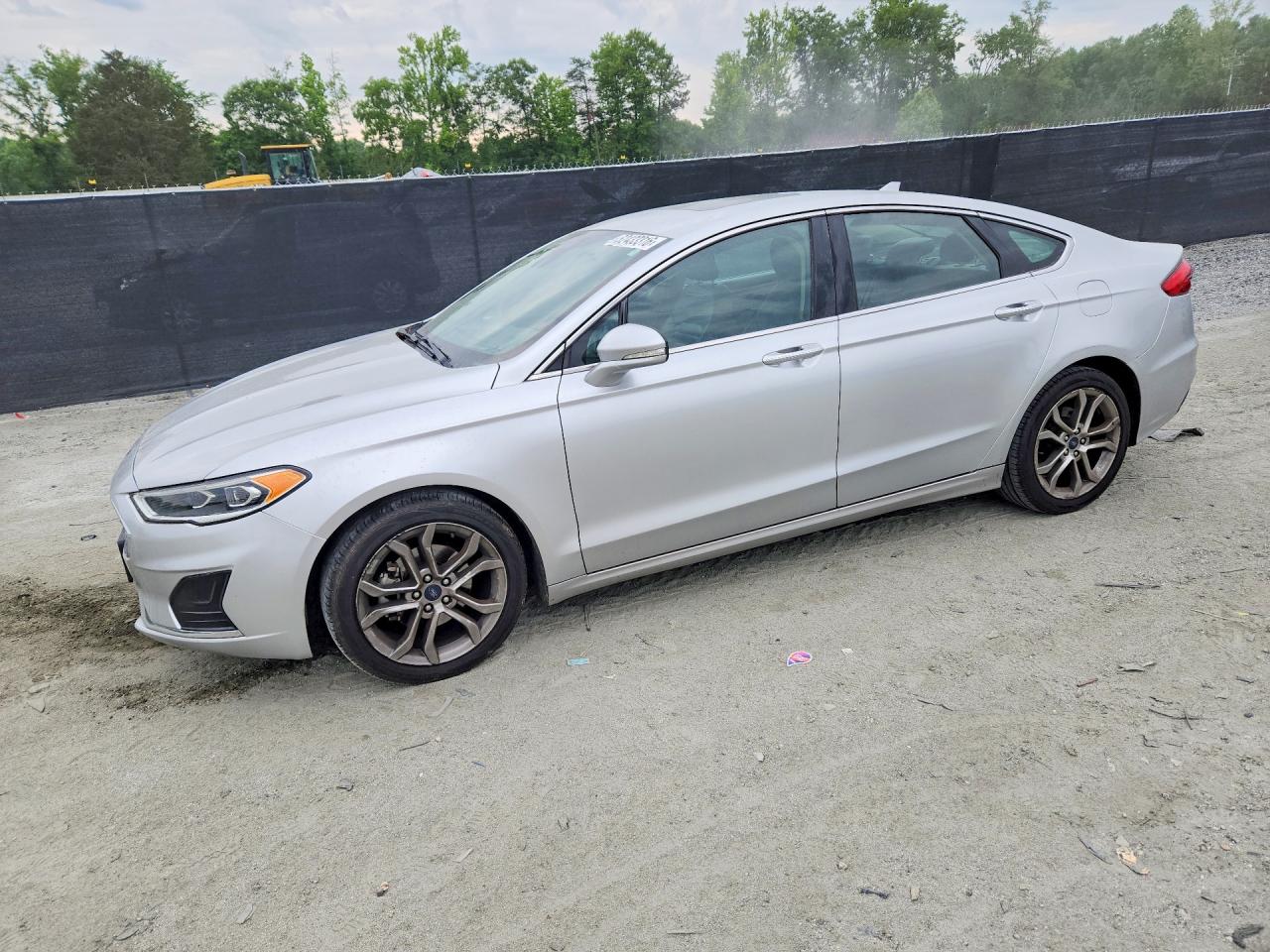 Salvage Ford Fusion Image