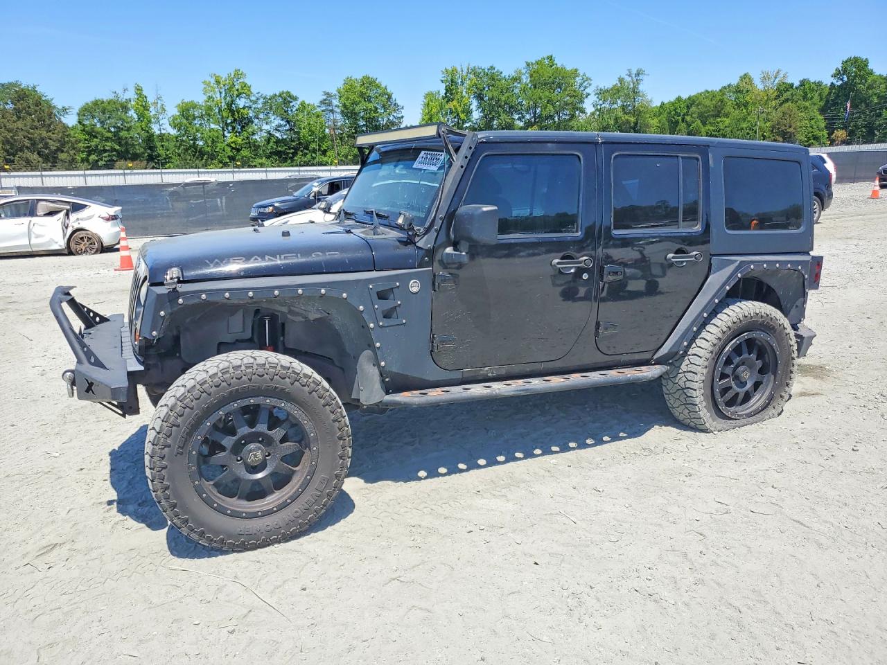Salvage Jeep Wrangler Image