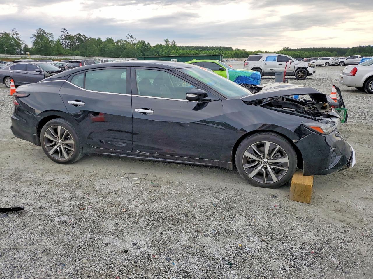 Nissan Maxima Sv