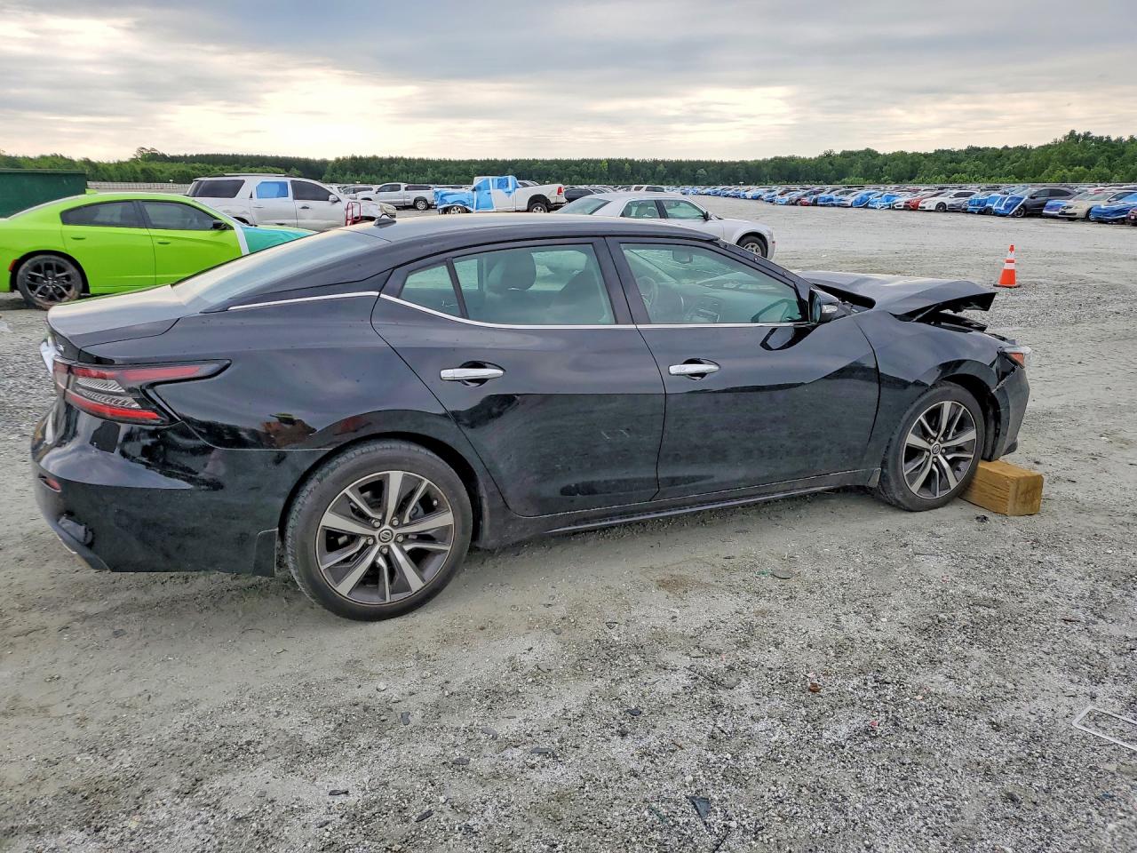 Nissan Maxima Sv